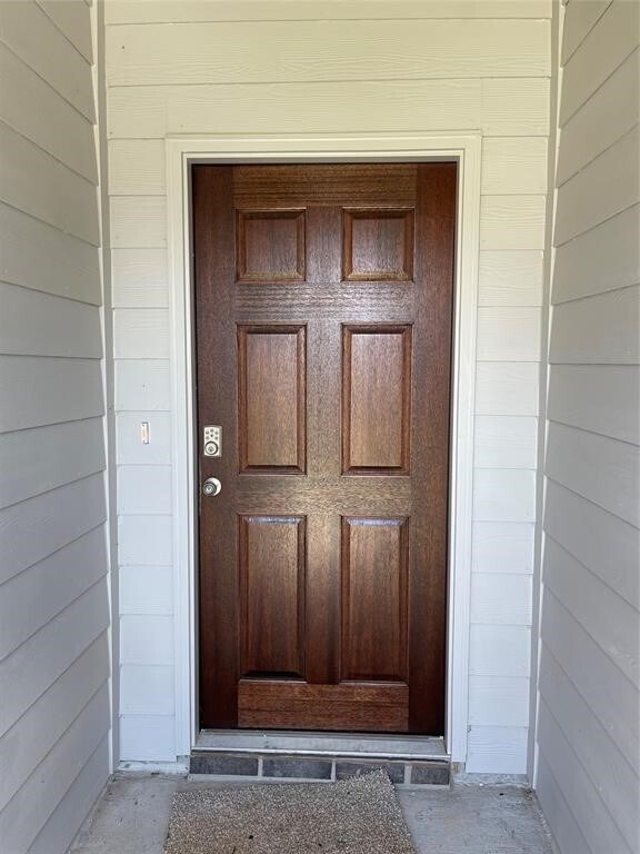 Building Photo - 13872 Rock Island Trl