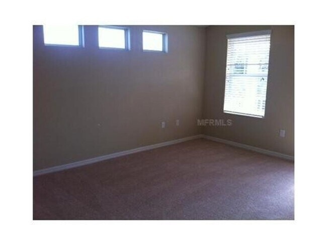 Building Photo - Two floors of comfort and smart design in ...