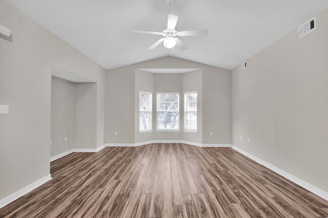 Building Photo - 1501 Partin Dr N