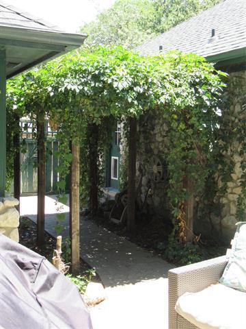 Foto del edificio - 707 High Crest Dr