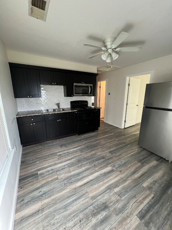 Foto principal - 3303 First St