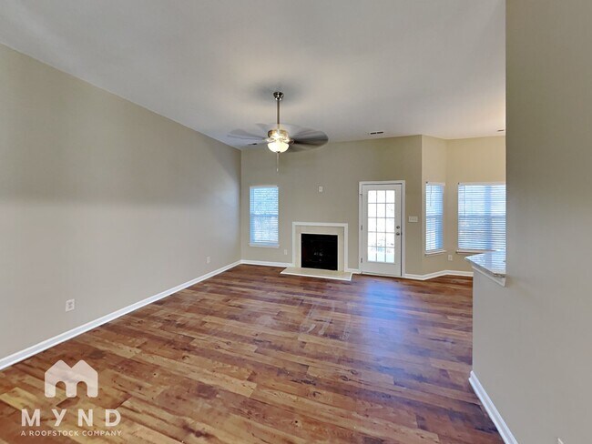 Foto del edificio - 9611 Worley Dr