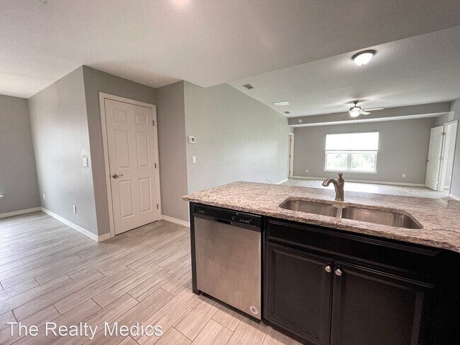 Foto del edificio - 3 br, 2 bath House - 2359 Fountain Rd