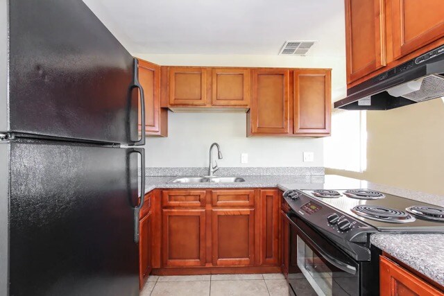 Building Photo - 8538 N 29th Ave
