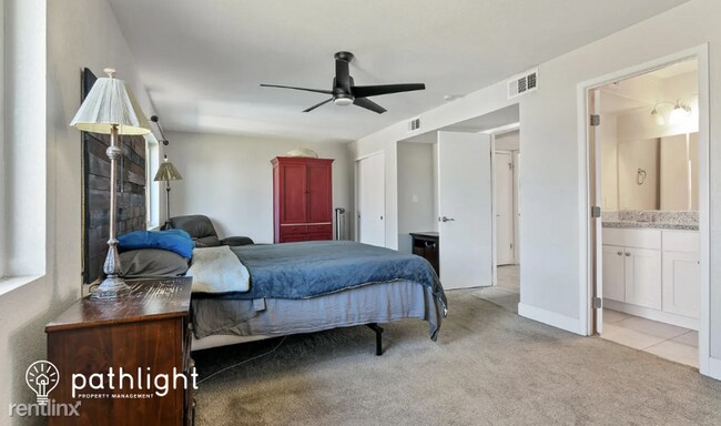 Foto del edificio - 3 br, 2 bath House - 13602 37Th Avenue UNIT