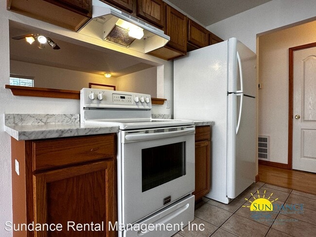 Building Photo - 3 br, 2 bath House - 689 Jerrells Avenue