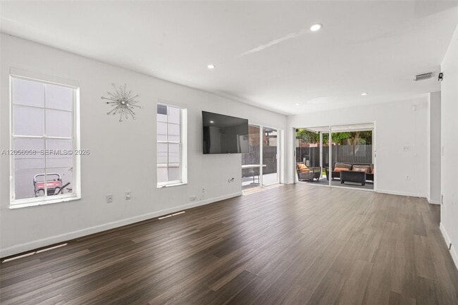 Building Photo - 13990 SW 160th Terrace