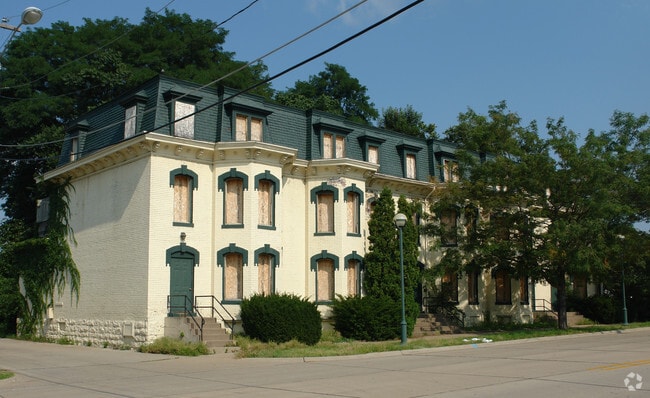 Building Photo - Washington Square Apartments