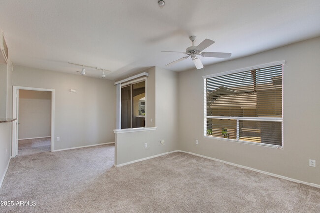 Foto del edificio - 5303 N 7th St