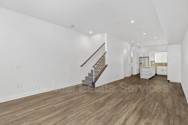 Foto del edificio - 2065 Fifth Avenue - 1
