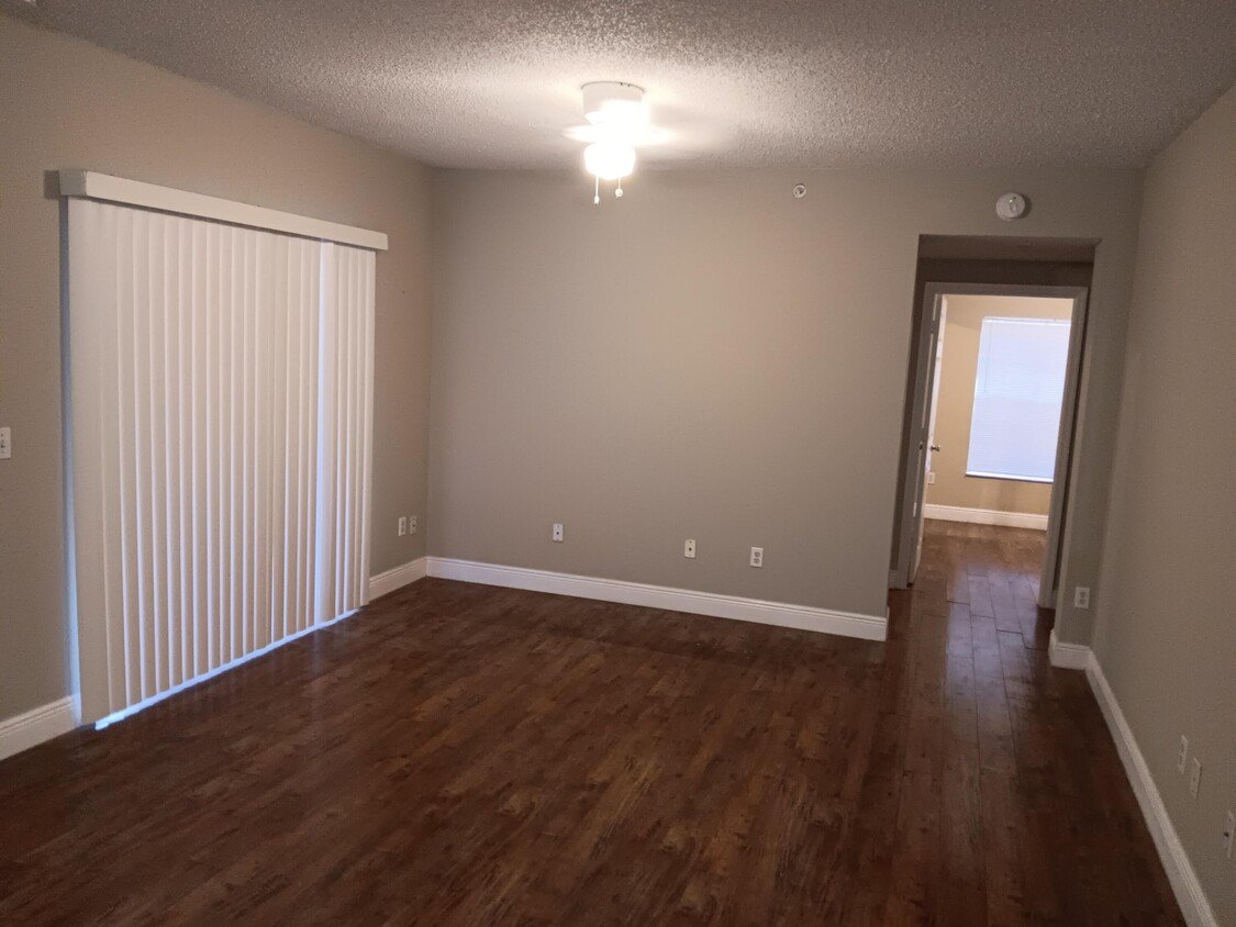 Foto principal - 5048 Lantana Rd