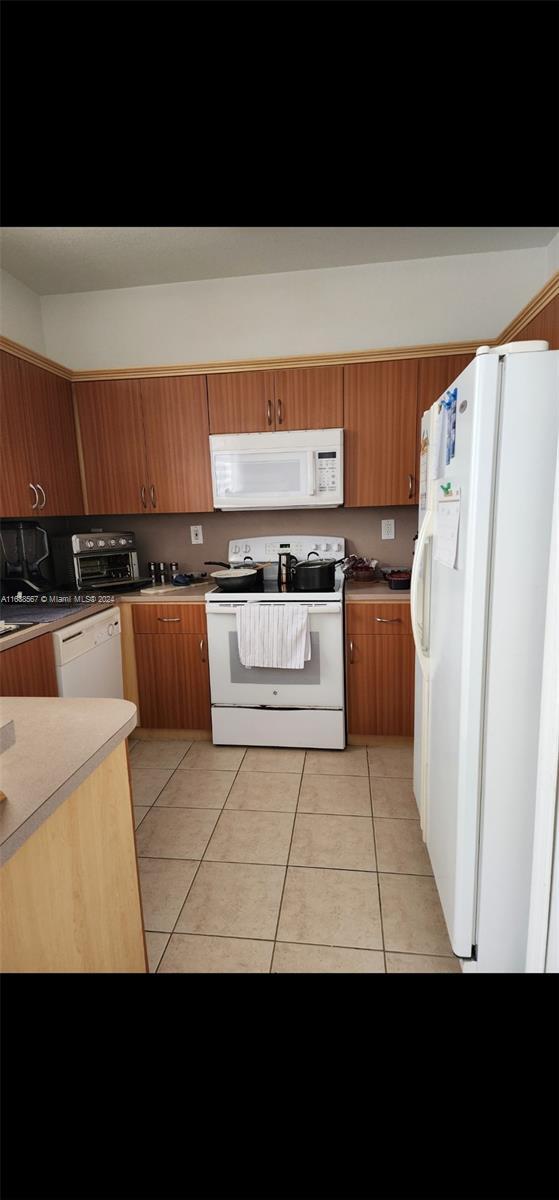 Foto del edificio - 7758 NW 116th Ave