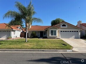 Building Photo - 45419 Silverado Ln