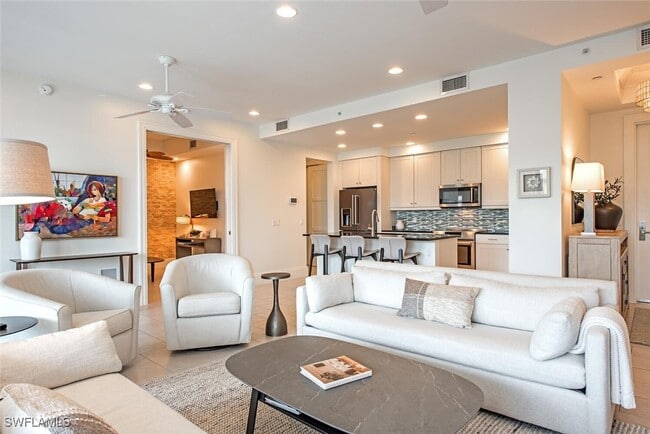 Building Photo - 1030 3rd Ave S