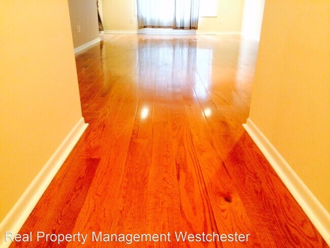 Building Photo - 1 br, 2 bath House - 1 Mountain Terrace