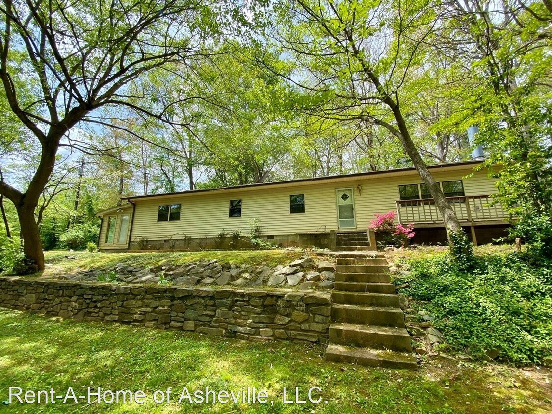 Primary Photo - 3 br, 2 bath House - 108 Sherwood Road
