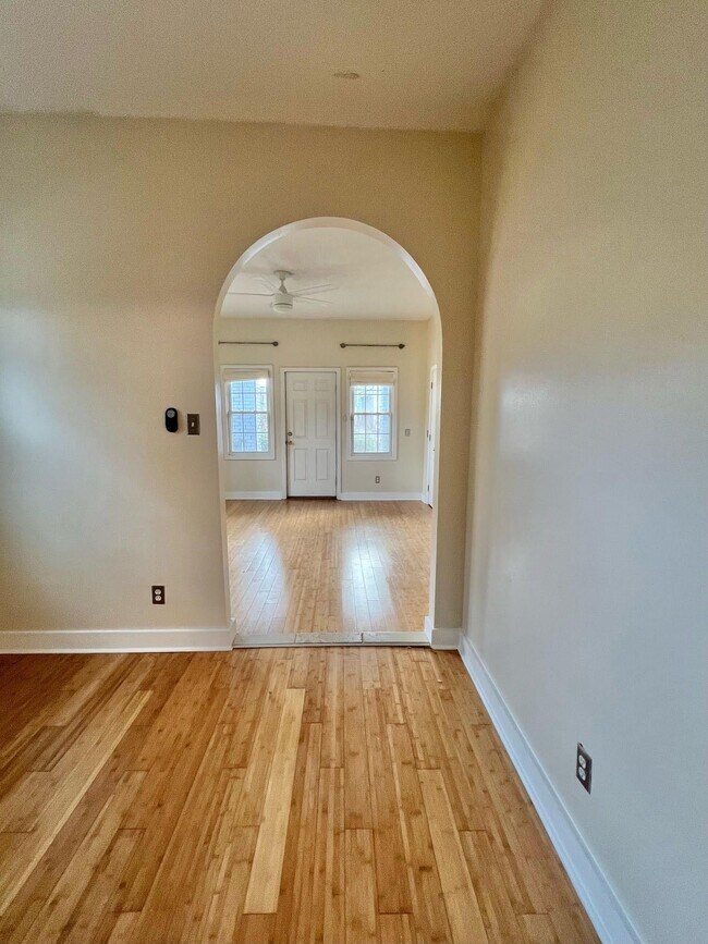 Foto del edificio - 500 Parkway Dr NE