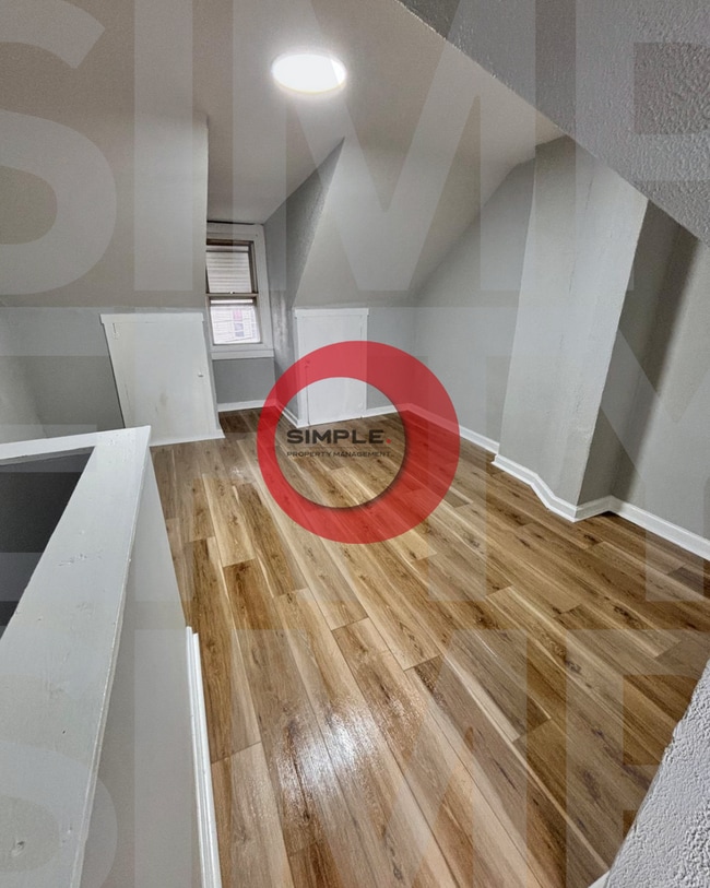 Building Photo - 426 Wunder St