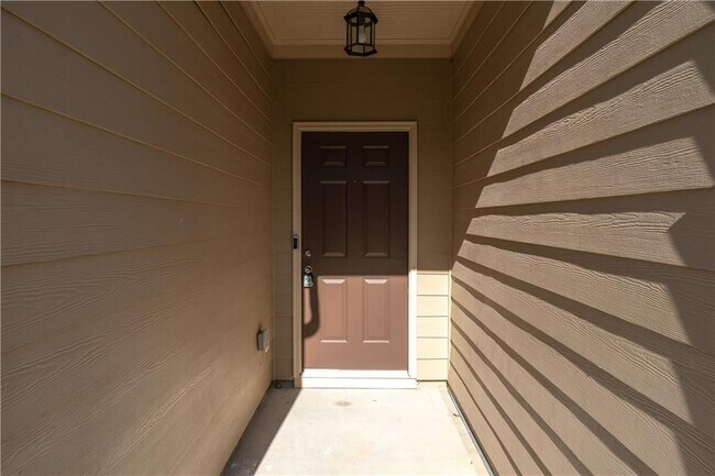 Foto del edificio - 327 Cashes Ct