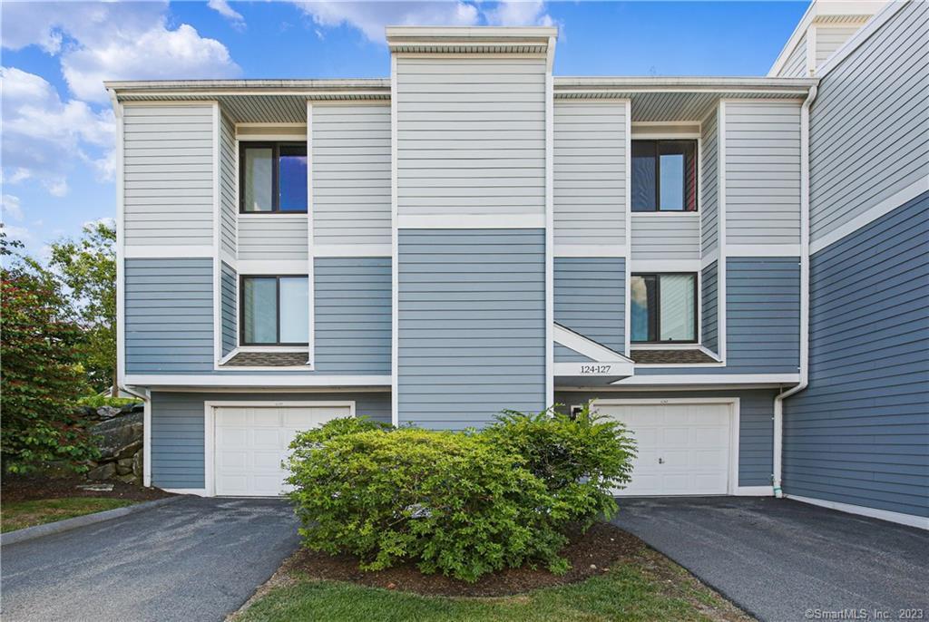 127 Olcott Way Unit 127, Ridgefield, CT 06877 Condo for Rent in