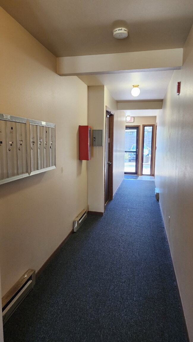 Building Photo - 2-Bedroom  Upper in a 8plex building