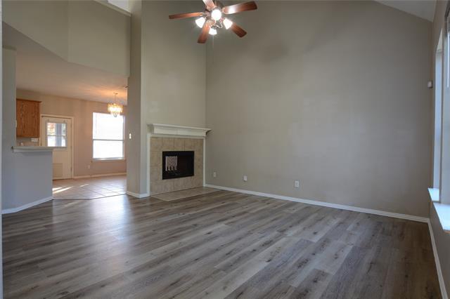 Foto del edificio - 1400 Oakcrest Dr