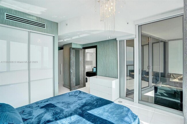 Foto del edificio - 17121 Collins Ave