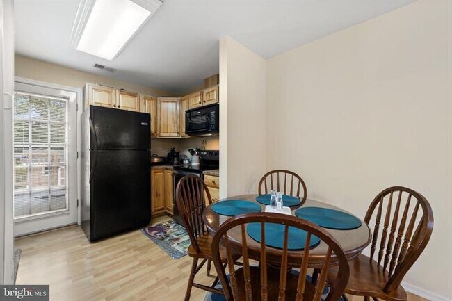 Foto del edificio - 9505 Chatham St