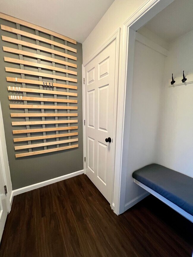 Foto del edificio - Stunning 3-Bedroom Townhome in Downingtown...