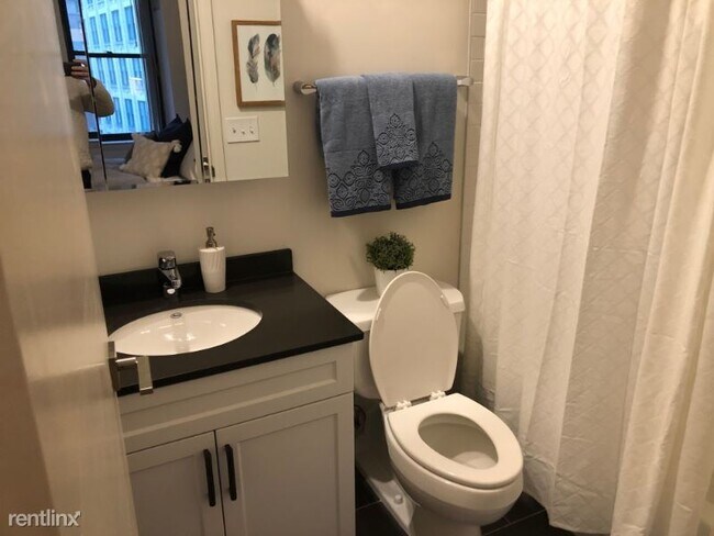 Foto del edificio - 1 br, 1 bath Apartment - 7 India St