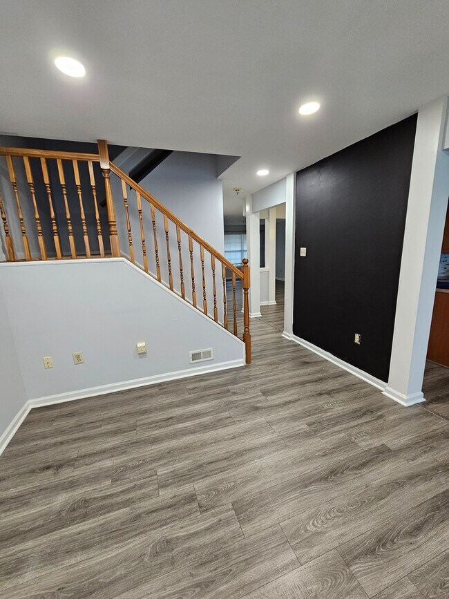 Building Photo - 1623 Rockcress Dr