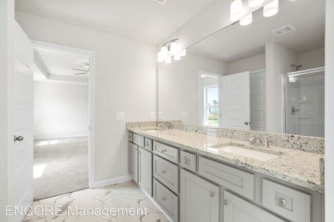 Building Photo - 4 br, 2 bath House - 100 Denmon Court