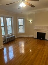 Building Photo - 720a Hinman Ave