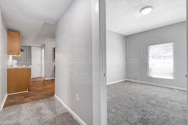 Building Photo - 3339 Taylor Blvd
