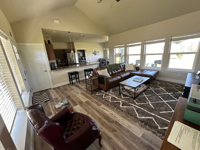 Building Photo - 1600 NE Cinder Loop