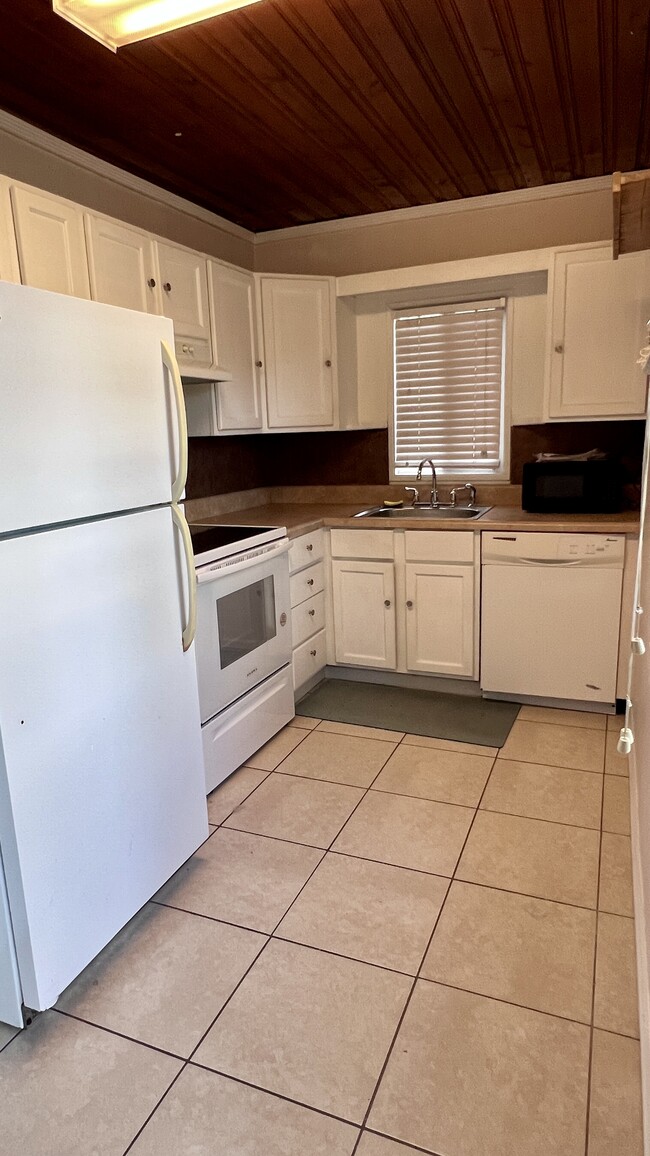 Photo - 628 SE 5th St House