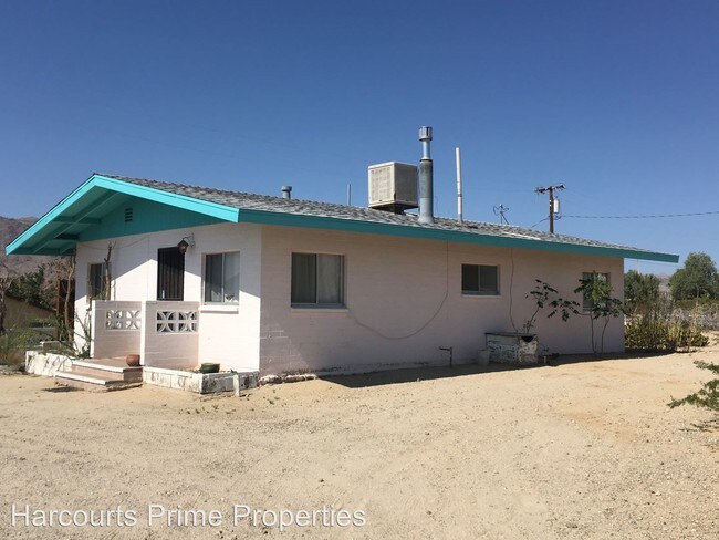 Building Photo - 73817 Crestview Dr