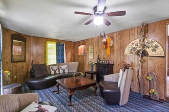 Building Photo - 465 Pecan