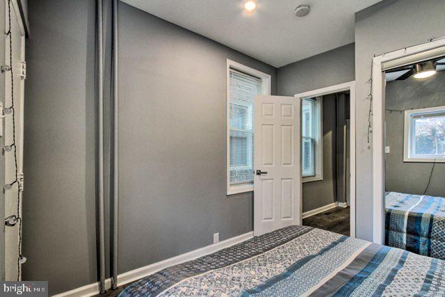 Foto del edificio - 4812 Oxford Ave