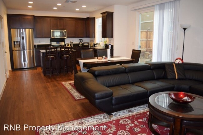 Building Photo - 4 br, 3 bath House - 1129 Oakbriar Circle