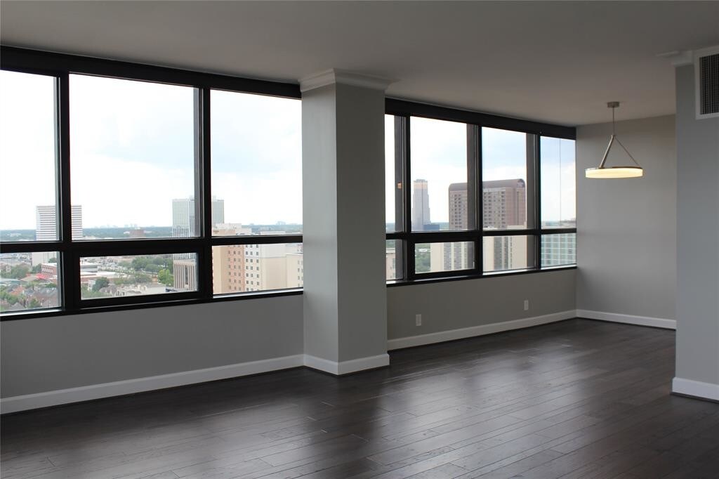 Foto principal - 5150 Hidalgo St