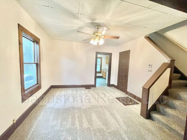 Foto del edificio - 845-847 Bond St
