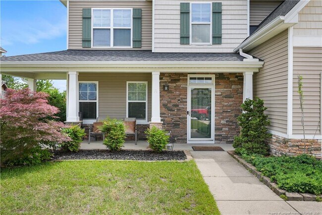 Foto del edificio - 415 Highgrove Dr