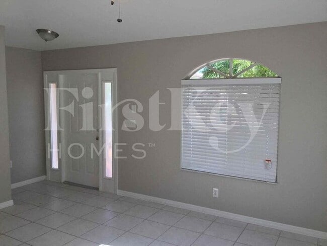 Building Photo - 10036 NW 126th Terrace