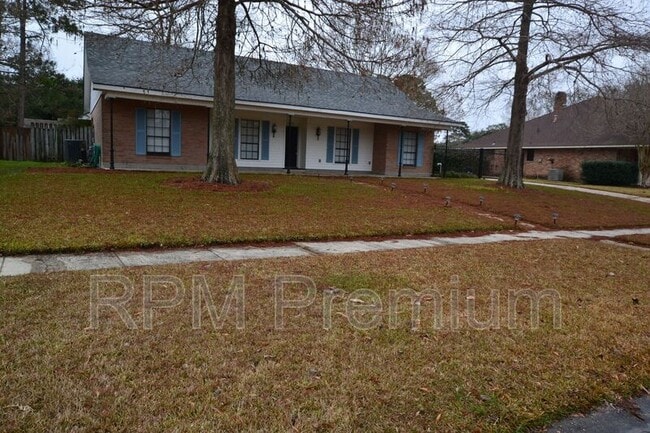 Building Photo - 12525 Excalibur Ave