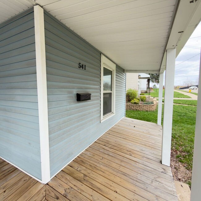 Building Photo - Updated 4-Bedroom Home!