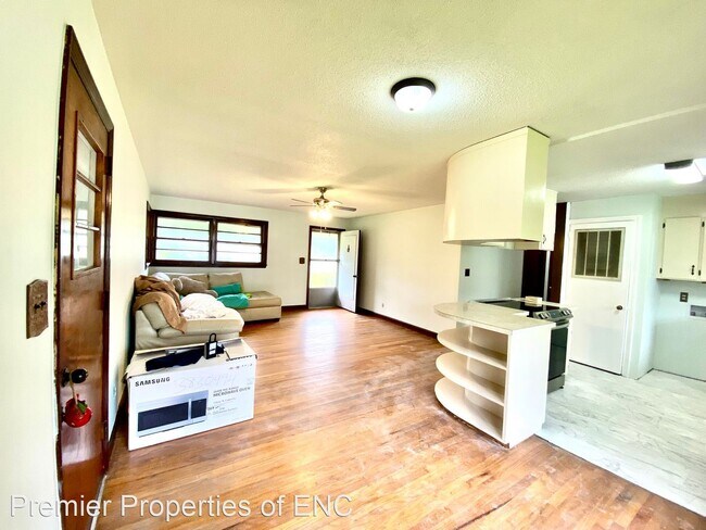 Building Photo - 3 br, 1 bath House - 8600 Richlands HWY