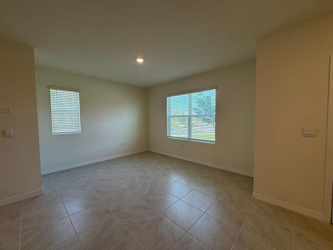Building Photo - 428 Preston Cv Dr