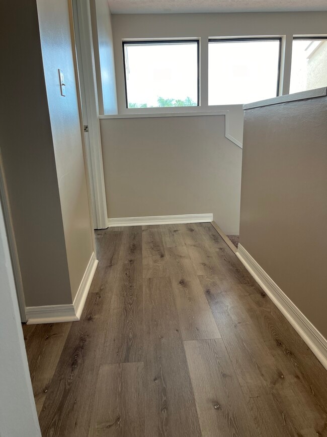 Building Photo - 1580 SW Crossing Cir