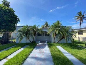 Building Photo - 1361 NE 110th Terrace